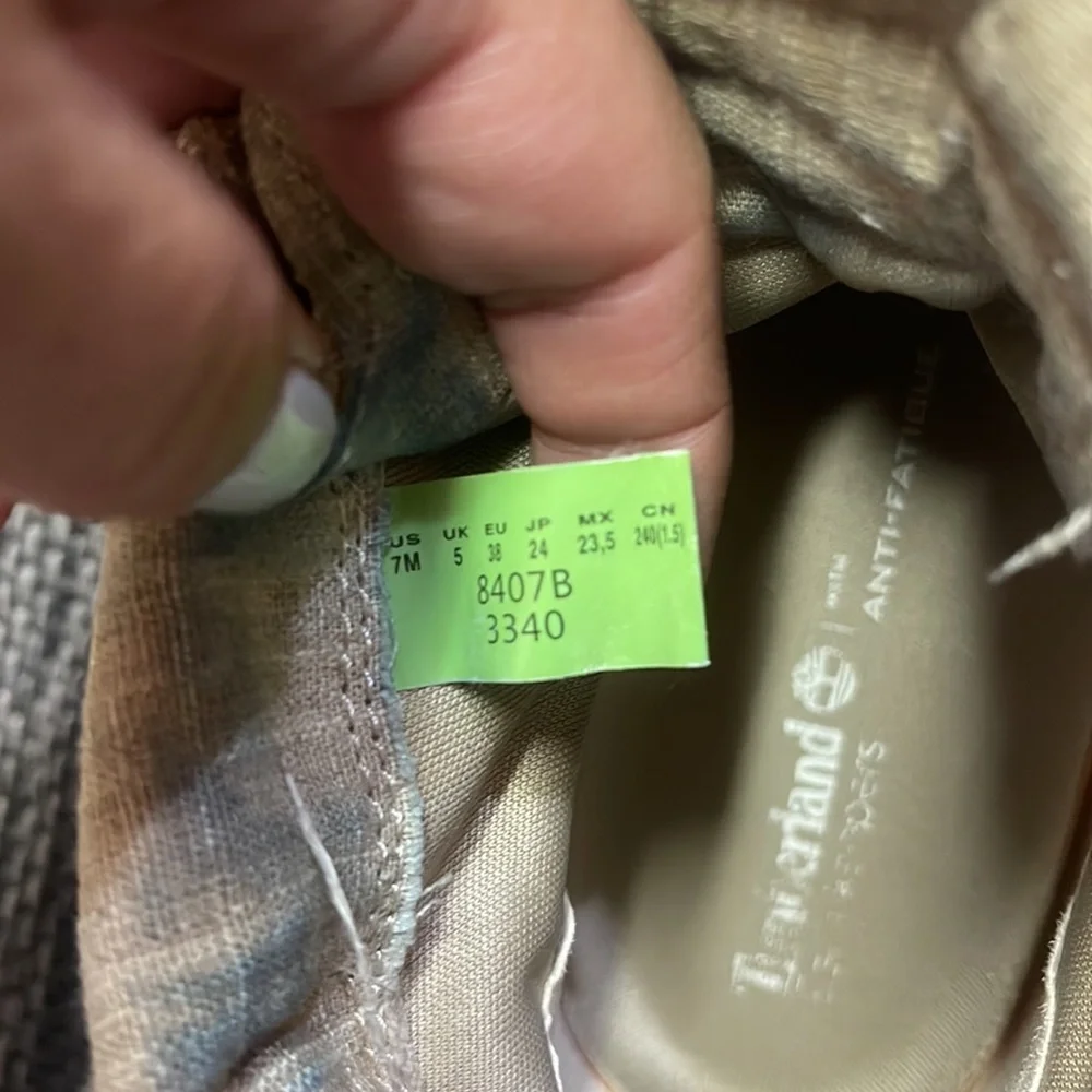 Timberland Size 7 Boots Women’s - Picture 6 of 6